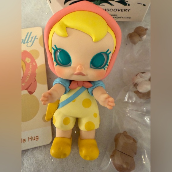 POP MART Other - Pop Mart Baby Molly, My Huggable Discovery series, “A Little Hug”